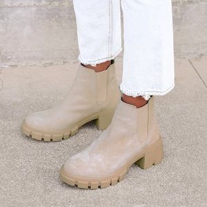 Steve Madden Howler Chelsea Boots